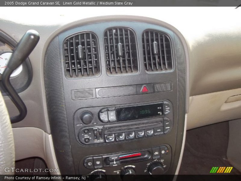 Linen Gold Metallic / Medium Slate Gray 2005 Dodge Grand Caravan SE