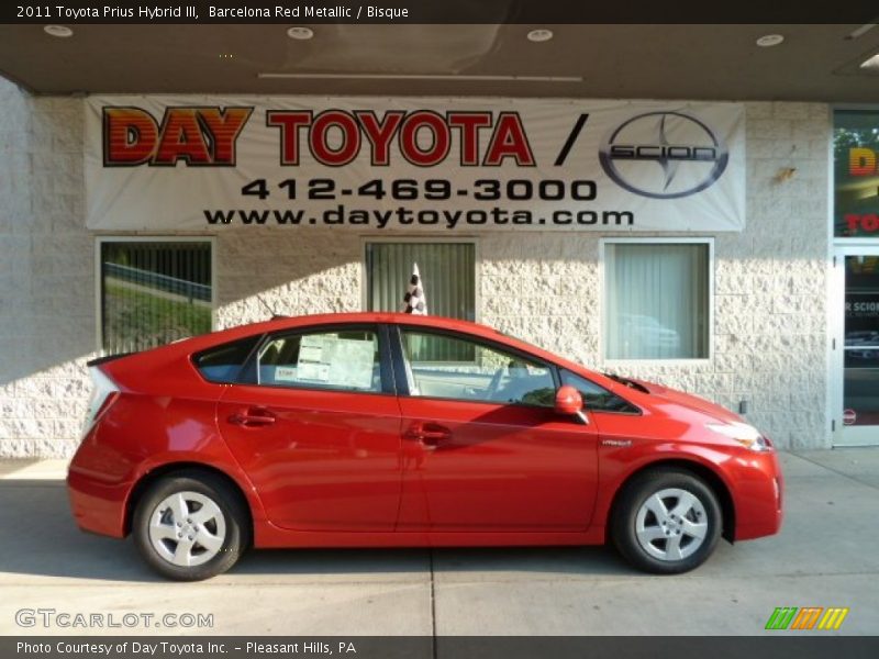 Barcelona Red Metallic / Bisque 2011 Toyota Prius Hybrid III