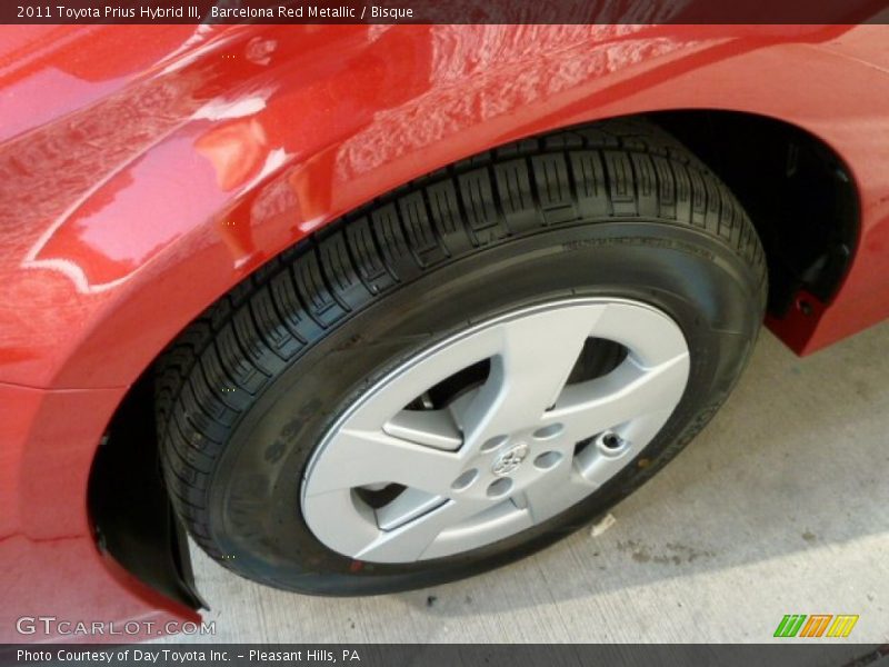 Barcelona Red Metallic / Bisque 2011 Toyota Prius Hybrid III
