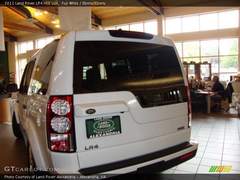 Fuji White / Ebony/Ebony 2011 Land Rover LR4 HSE LUX