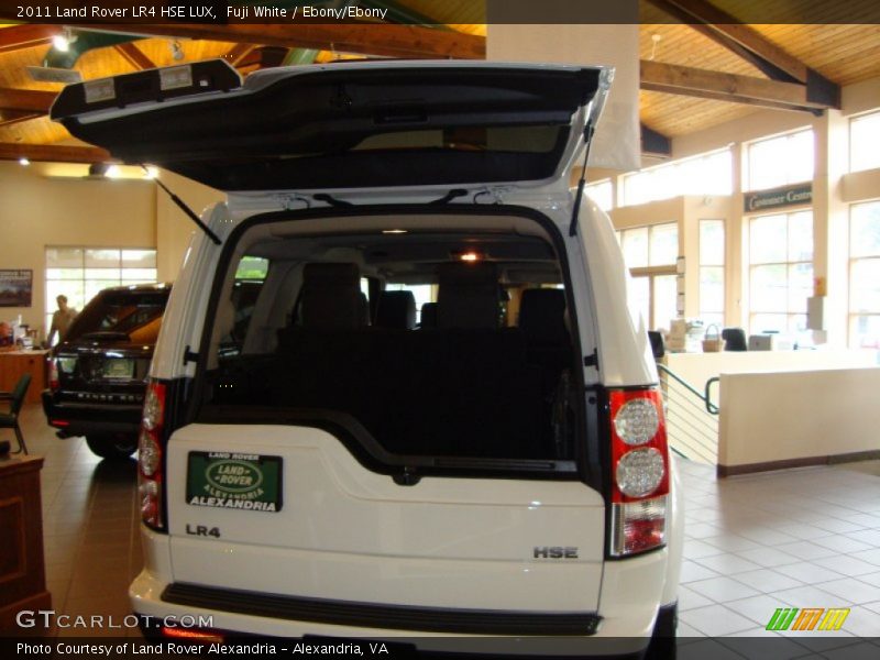 Fuji White / Ebony/Ebony 2011 Land Rover LR4 HSE LUX