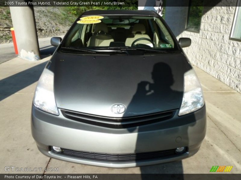 Tideland Gray Green Pearl / Ivory/Brown 2005 Toyota Prius Hybrid