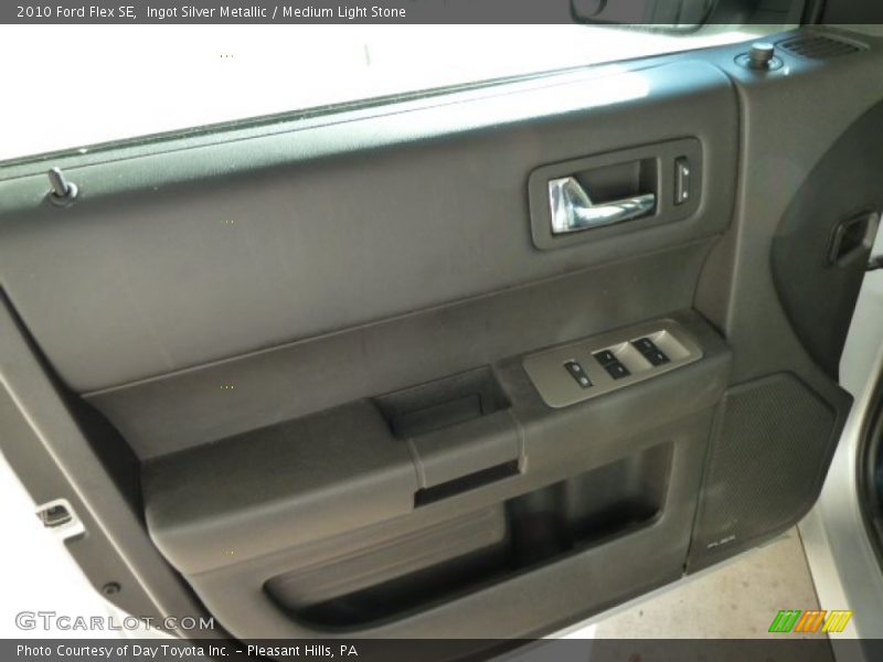 Ingot Silver Metallic / Medium Light Stone 2010 Ford Flex SE