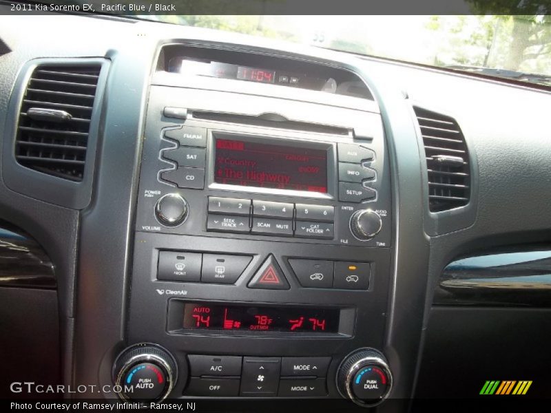 Pacific Blue / Black 2011 Kia Sorento EX