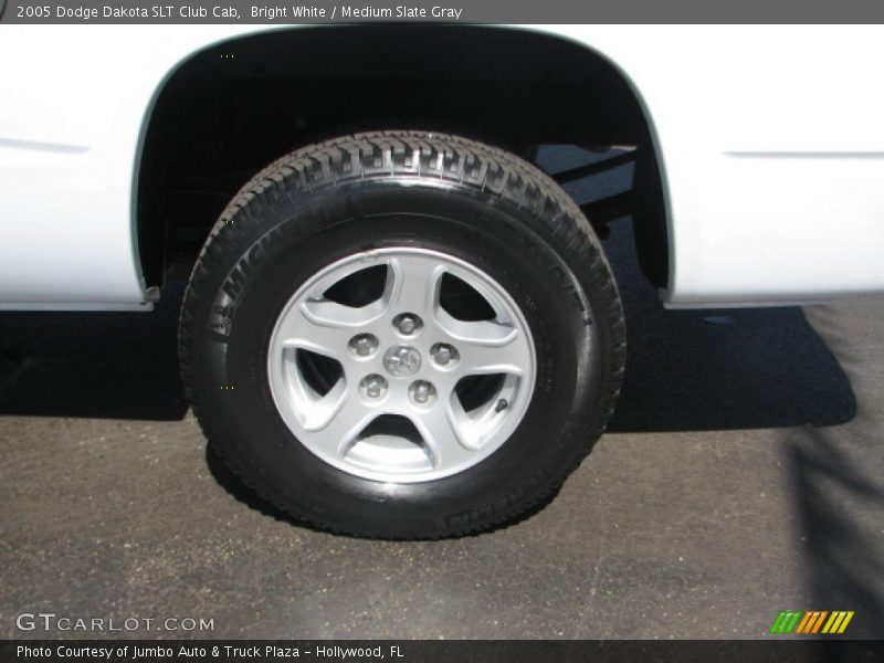  2005 Dakota SLT Club Cab Wheel