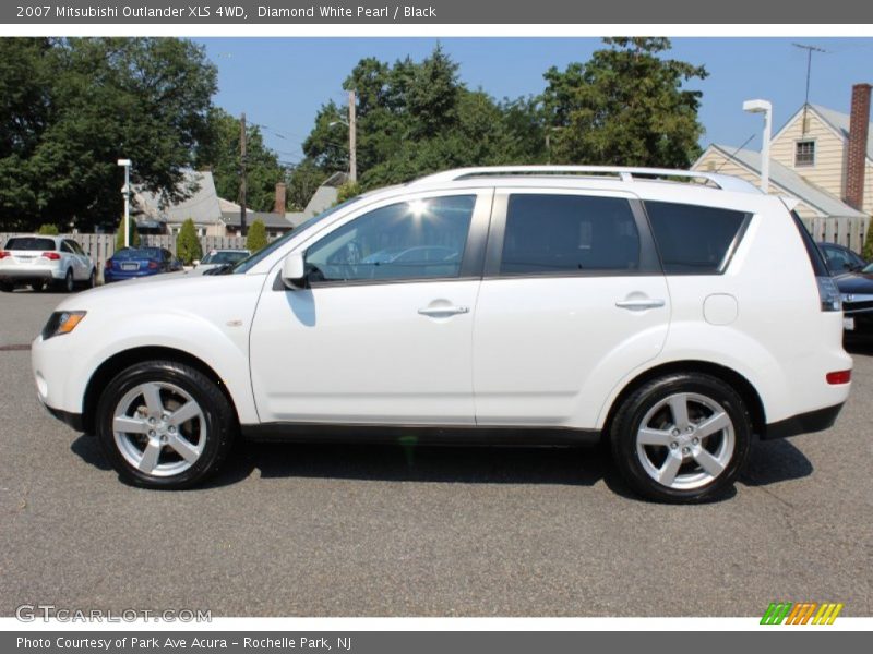 Diamond White Pearl / Black 2007 Mitsubishi Outlander XLS 4WD