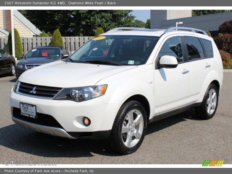 Diamond White Pearl / Black 2007 Mitsubishi Outlander XLS 4WD