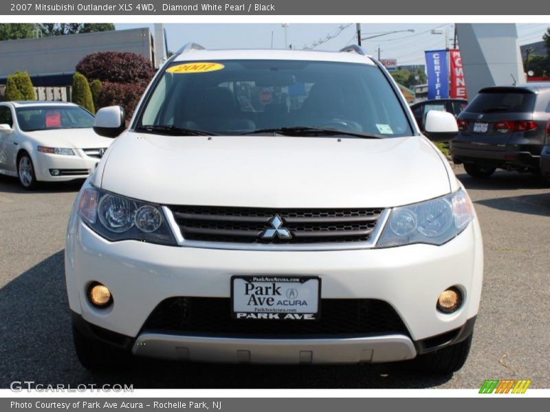Diamond White Pearl / Black 2007 Mitsubishi Outlander XLS 4WD