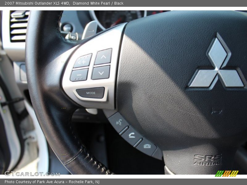 Diamond White Pearl / Black 2007 Mitsubishi Outlander XLS 4WD