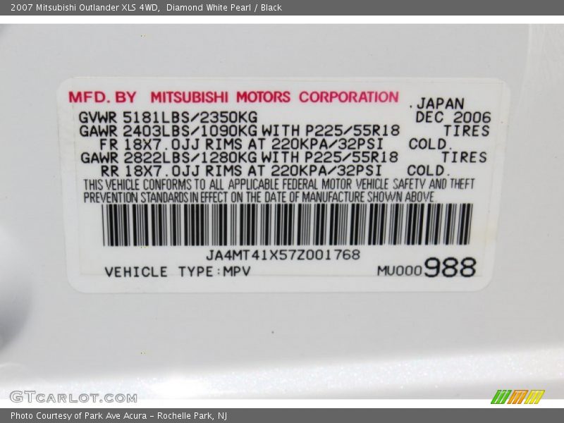 Diamond White Pearl / Black 2007 Mitsubishi Outlander XLS 4WD