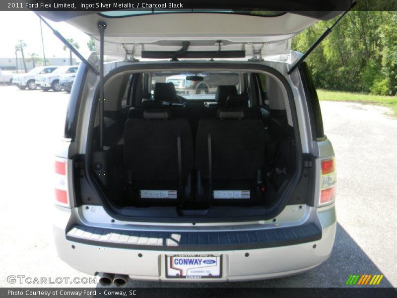 Ingot Silver Metallic / Charcoal Black 2011 Ford Flex Limited