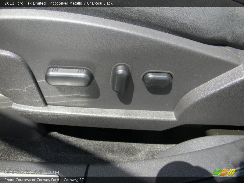 Ingot Silver Metallic / Charcoal Black 2011 Ford Flex Limited