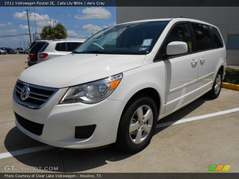 Calla Lily White / Aero Gray 2011 Volkswagen Routan SE