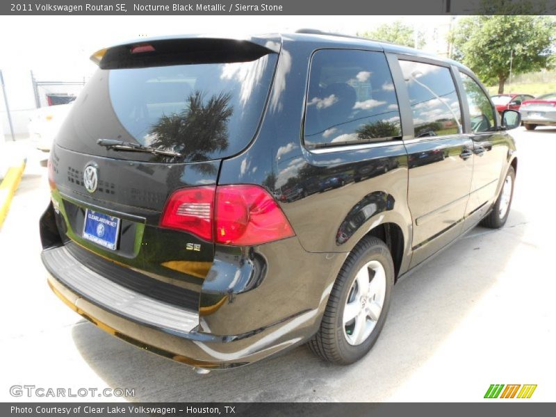 Nocturne Black Metallic / Sierra Stone 2011 Volkswagen Routan SE