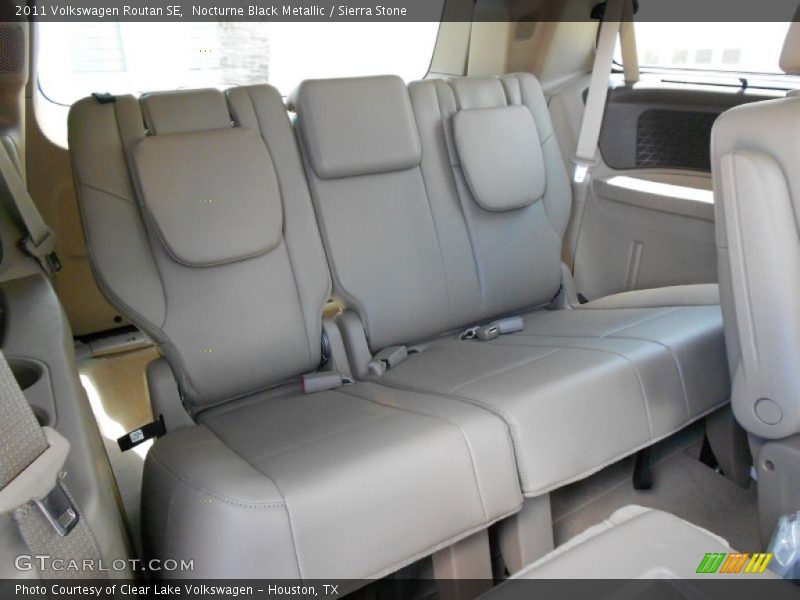 Nocturne Black Metallic / Sierra Stone 2011 Volkswagen Routan SE