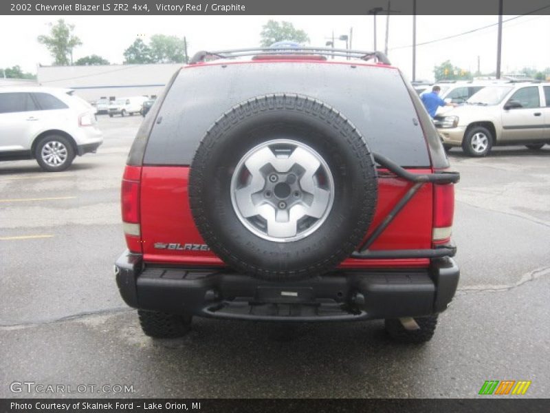 Victory Red / Graphite 2002 Chevrolet Blazer LS ZR2 4x4