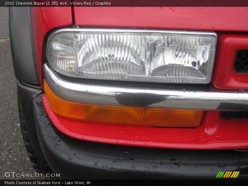 Victory Red / Graphite 2002 Chevrolet Blazer LS ZR2 4x4