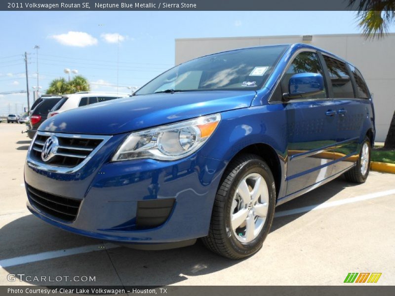 Neptune Blue Metallic / Sierra Stone 2011 Volkswagen Routan SE