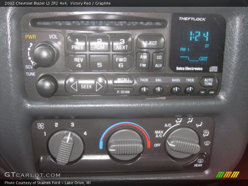 Controls of 2002 Blazer LS ZR2 4x4