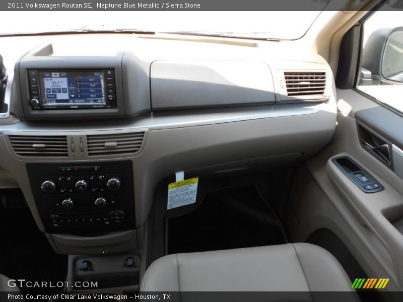 Neptune Blue Metallic / Sierra Stone 2011 Volkswagen Routan SE