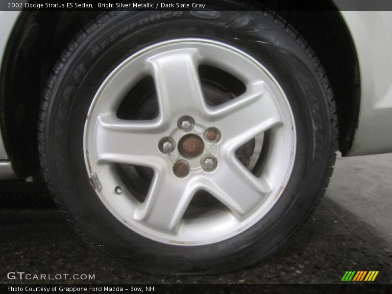  2002 Stratus ES Sedan Wheel
