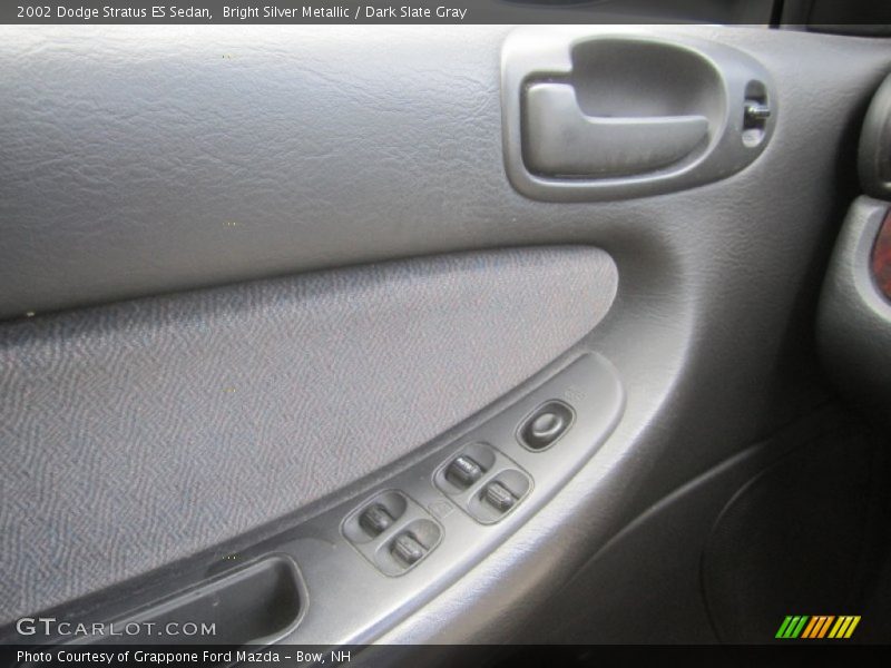 Bright Silver Metallic / Dark Slate Gray 2002 Dodge Stratus ES Sedan