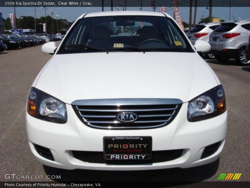 Clear White / Gray 2009 Kia Spectra EX Sedan