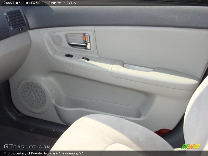Clear White / Gray 2009 Kia Spectra EX Sedan