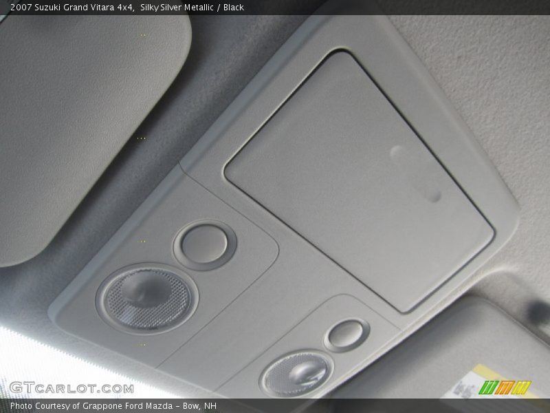 Silky Silver Metallic / Black 2007 Suzuki Grand Vitara 4x4