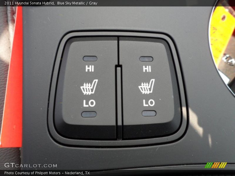 Controls of 2011 Sonata Hybrid