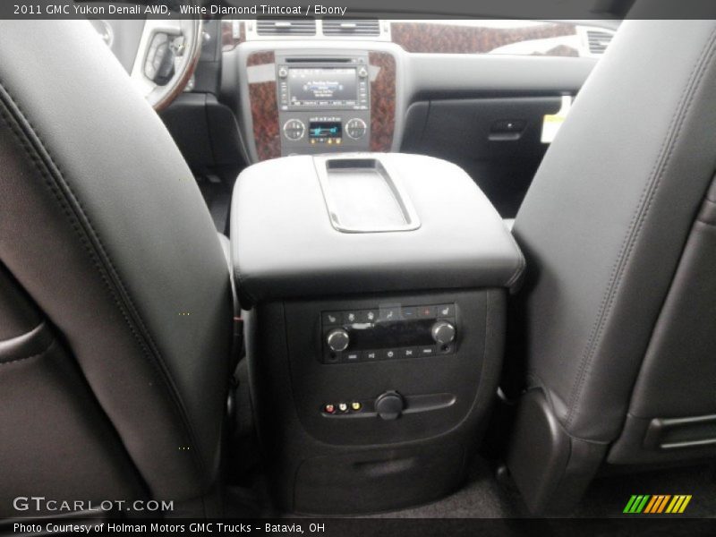 White Diamond Tintcoat / Ebony 2011 GMC Yukon Denali AWD