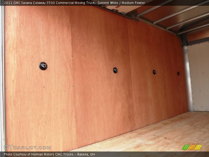 Summit White / Medium Pewter 2011 GMC Savana Cutaway 3500 Commercial Moving Truck