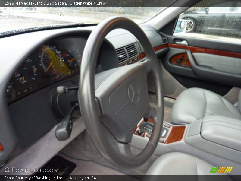 Glacier White / Grey 1999 Mercedes-Benz S 320 Sedan
