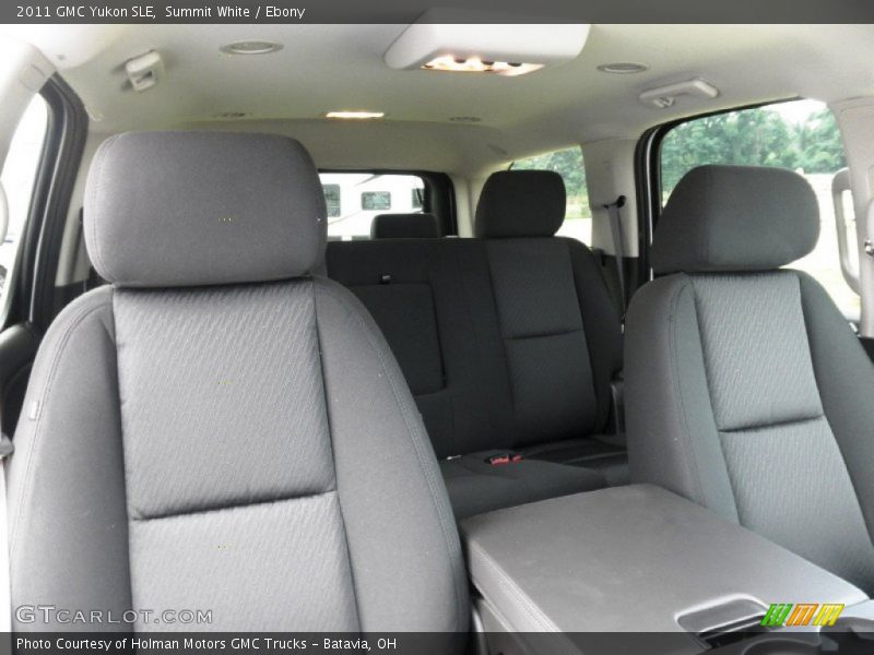 Summit White / Ebony 2011 GMC Yukon SLE
