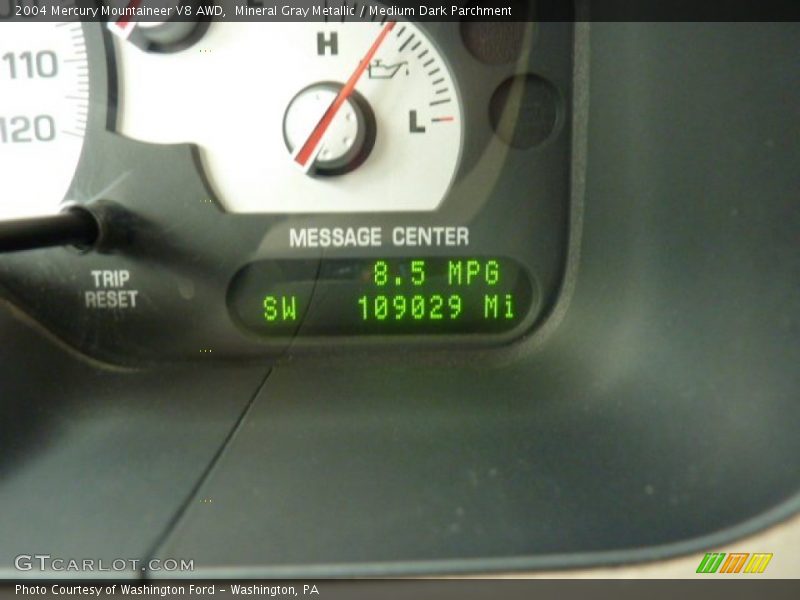 Mineral Gray Metallic / Medium Dark Parchment 2004 Mercury Mountaineer V8 AWD