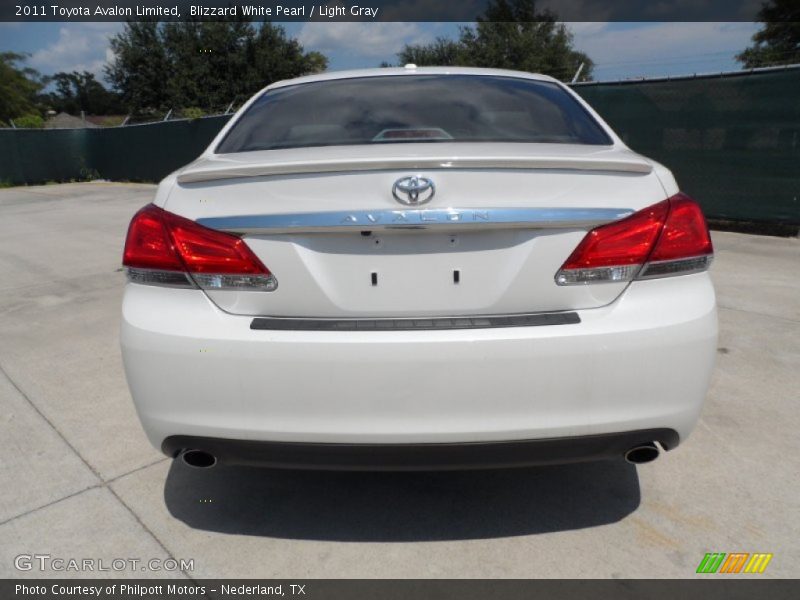 Blizzard White Pearl / Light Gray 2011 Toyota Avalon Limited