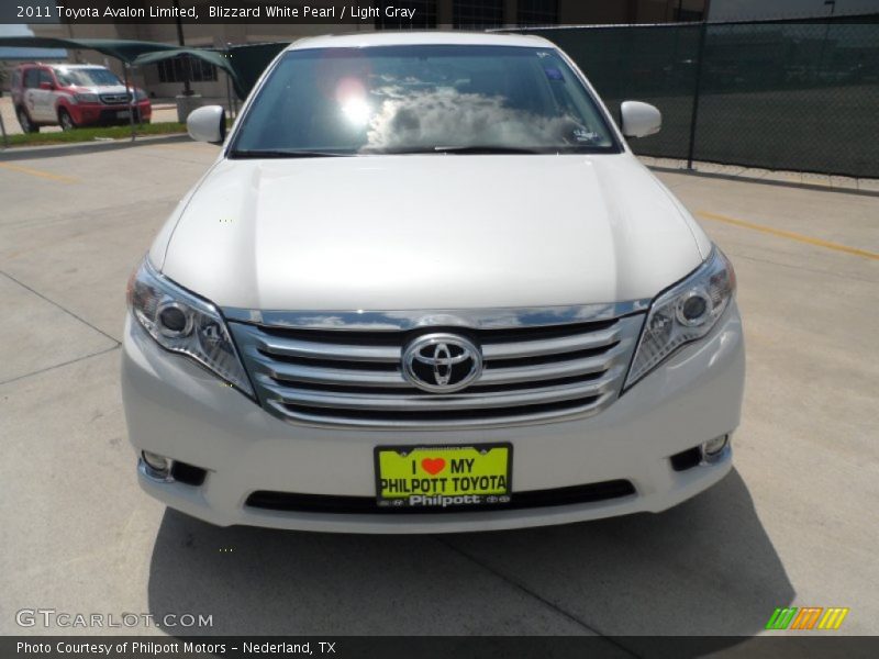 Blizzard White Pearl / Light Gray 2011 Toyota Avalon Limited