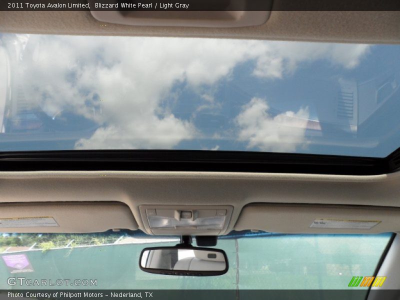 Blizzard White Pearl / Light Gray 2011 Toyota Avalon Limited