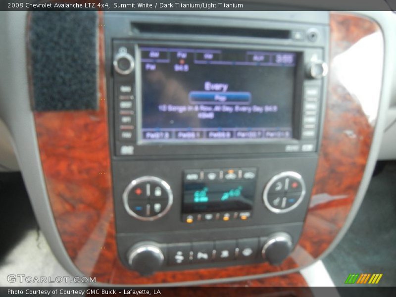 Summit White / Dark Titanium/Light Titanium 2008 Chevrolet Avalanche LTZ 4x4