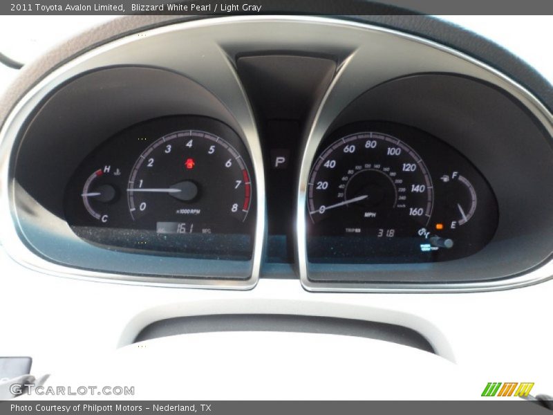 Blizzard White Pearl / Light Gray 2011 Toyota Avalon Limited