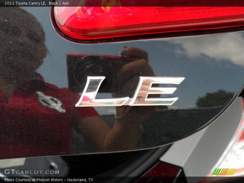 Black / Ash 2011 Toyota Camry LE