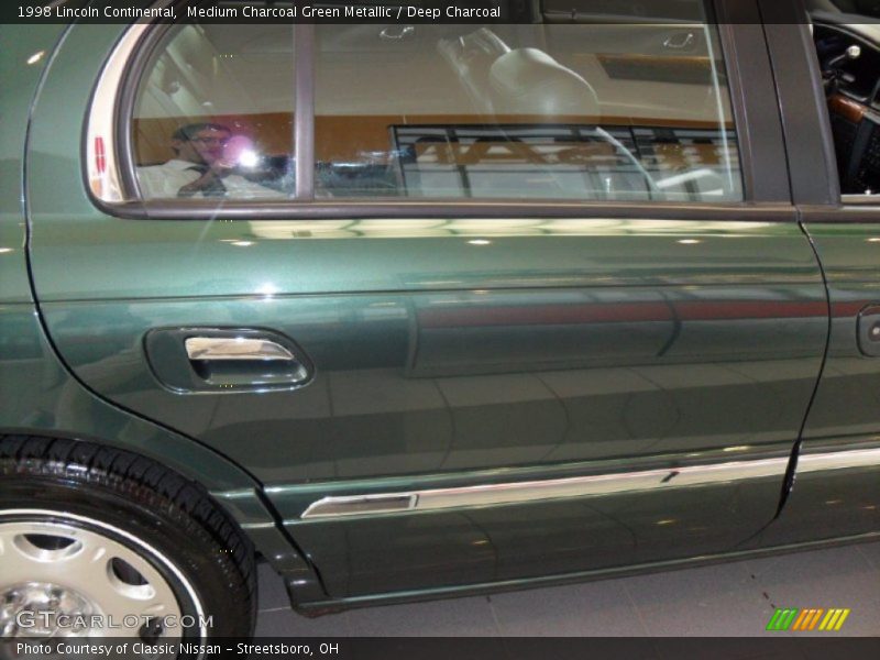 Medium Charcoal Green Metallic / Deep Charcoal 1998 Lincoln Continental