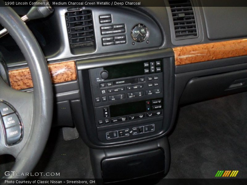 Controls of 1998 Continental 