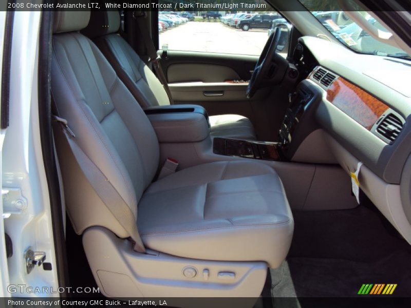White Diamond Tricoat / Dark Titanium/Light Titanium 2008 Chevrolet Avalanche LTZ