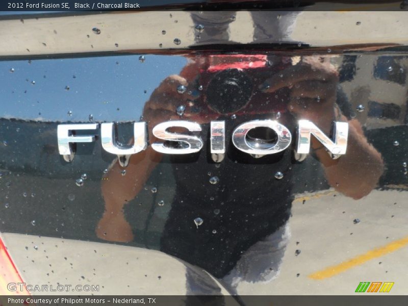 Black / Charcoal Black 2012 Ford Fusion SE