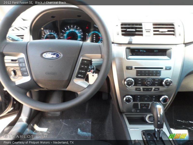 Black / Charcoal Black 2012 Ford Fusion SE