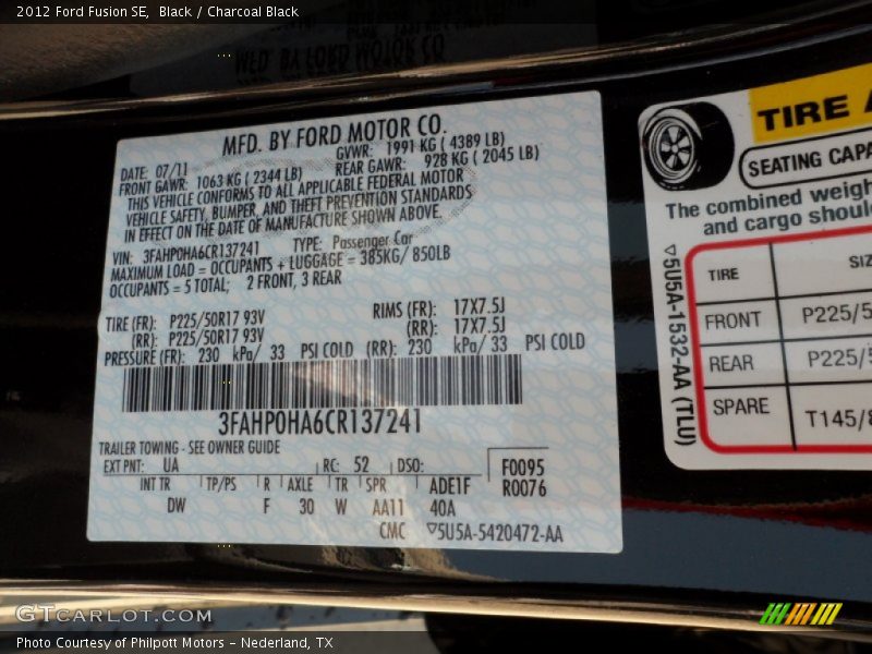 Black / Charcoal Black 2012 Ford Fusion SE