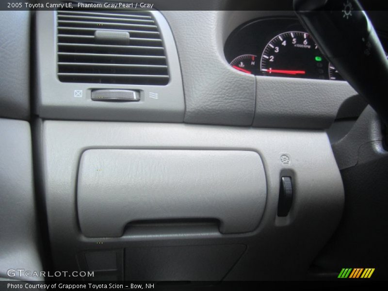 Phantom Gray Pearl / Gray 2005 Toyota Camry LE