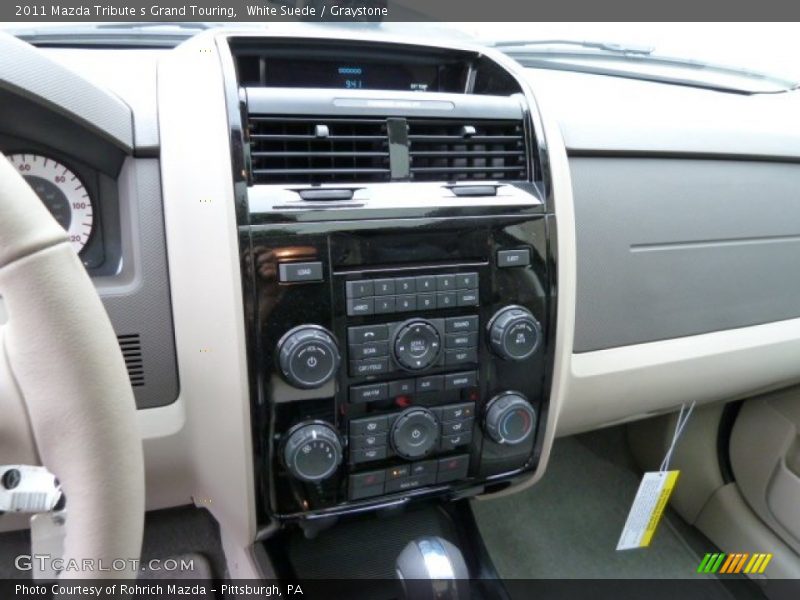 Controls of 2011 Tribute s Grand Touring