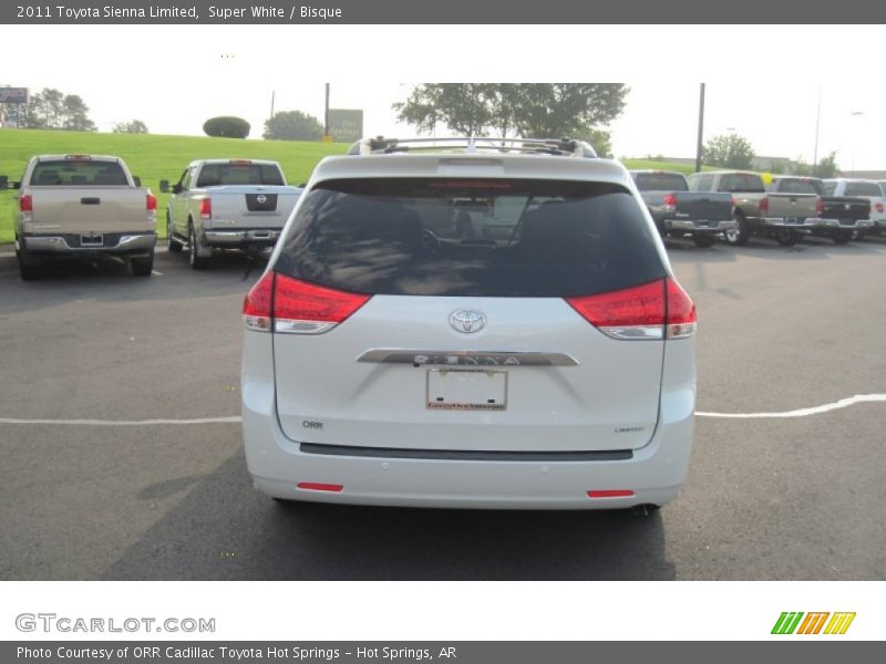Super White / Bisque 2011 Toyota Sienna Limited